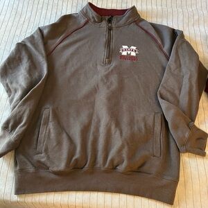 Colosseum Men's Mississippi state Gray and Maroon Zip-Up sweatshirt